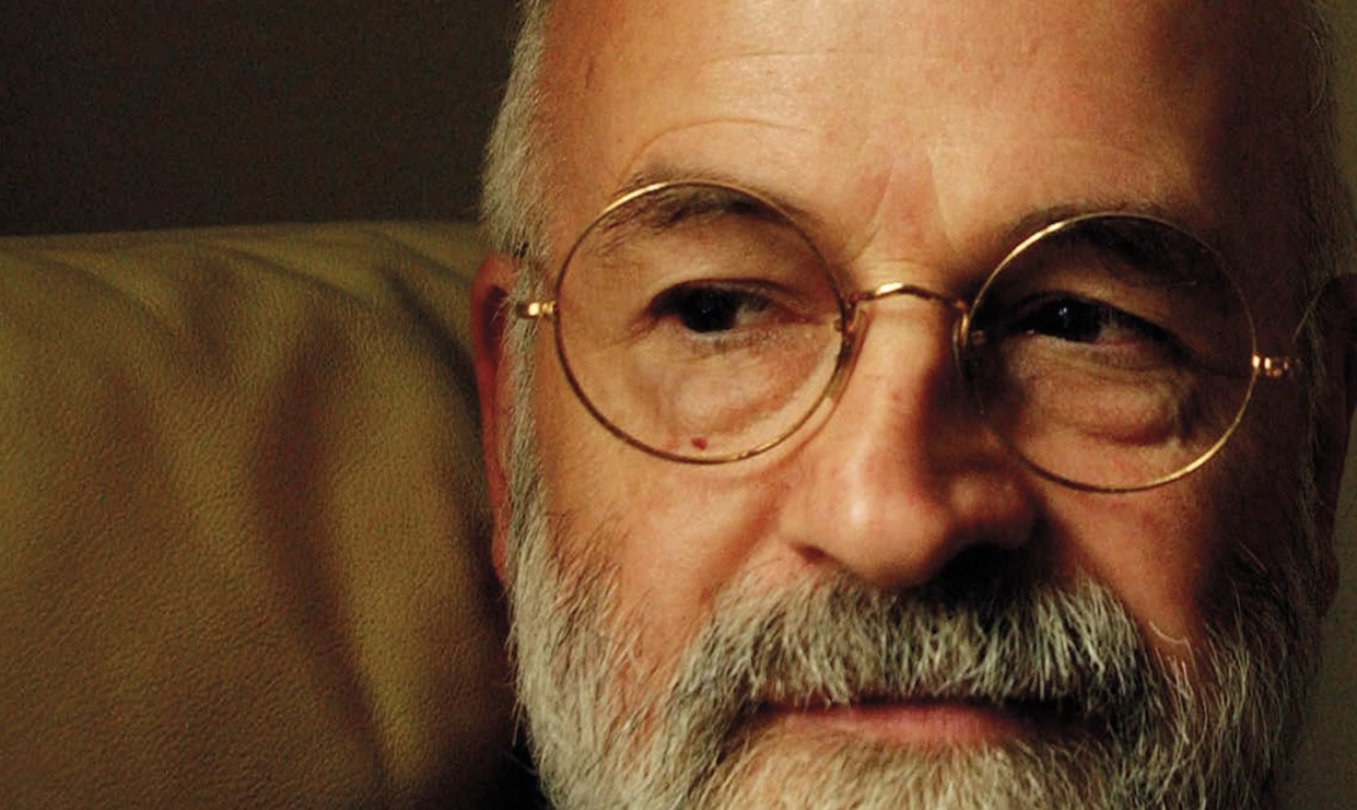 Terry Pratchett to get official biography